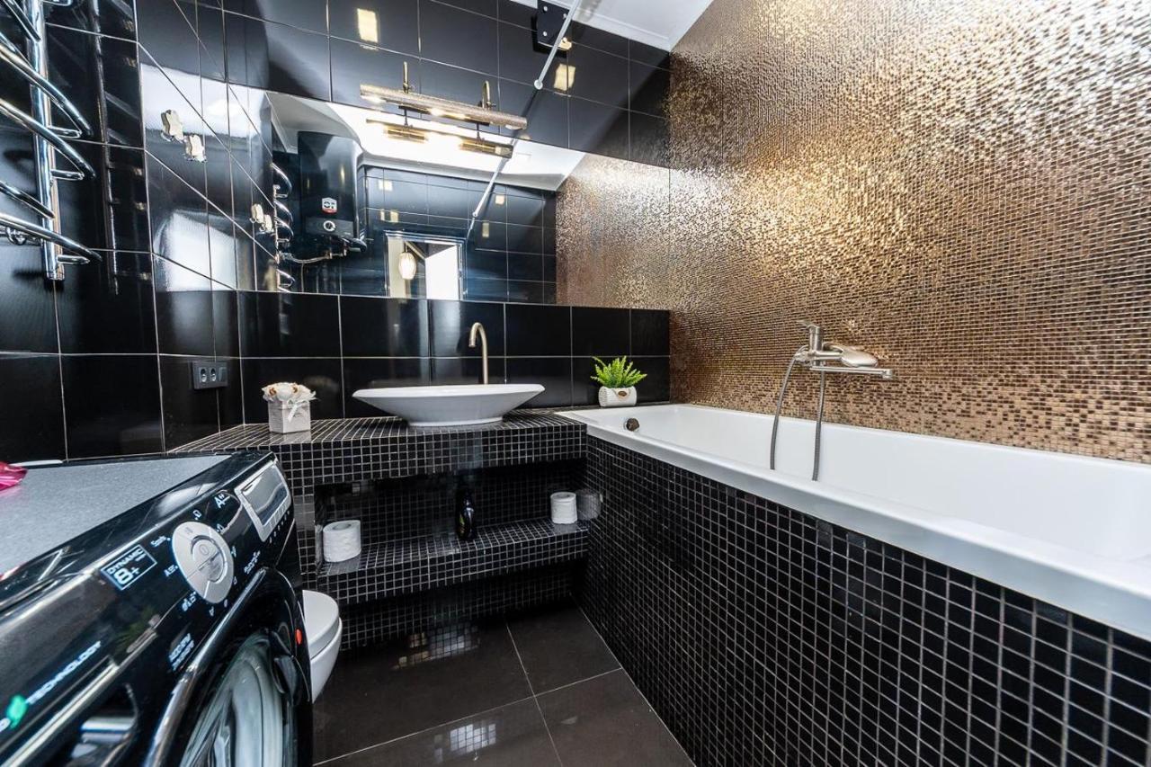 Fashionable Panoramic Apartments Dnieper. Obolon 基輔 外观 照片