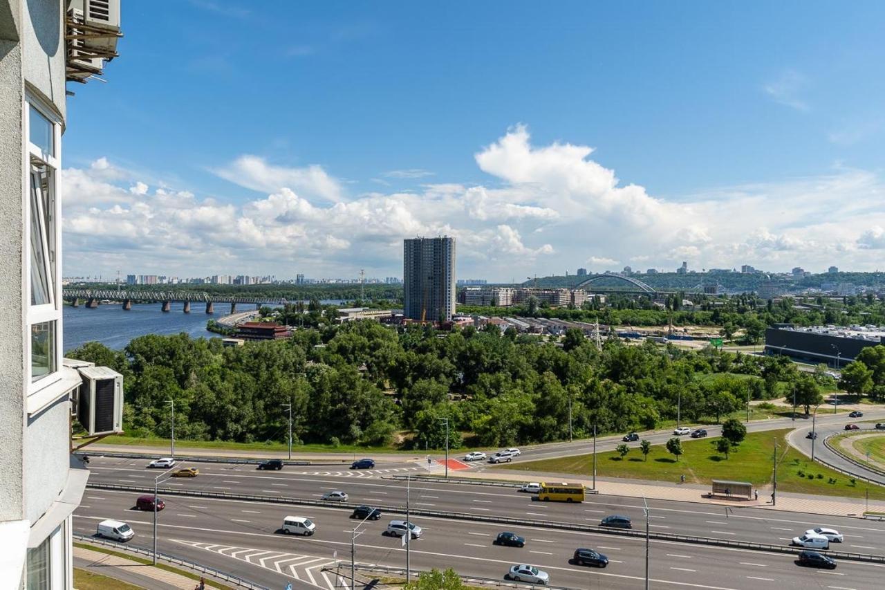 Fashionable Panoramic Apartments Dnieper. Obolon 基輔 外观 照片