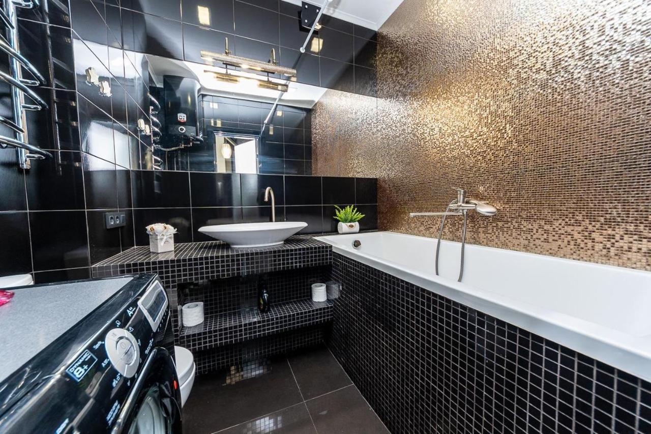 Fashionable Panoramic Apartments Dnieper. Obolon 基輔 外观 照片