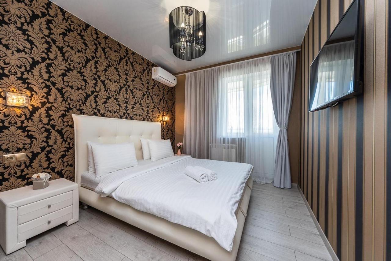 Fashionable Panoramic Apartments Dnieper. Obolon 基輔 外观 照片