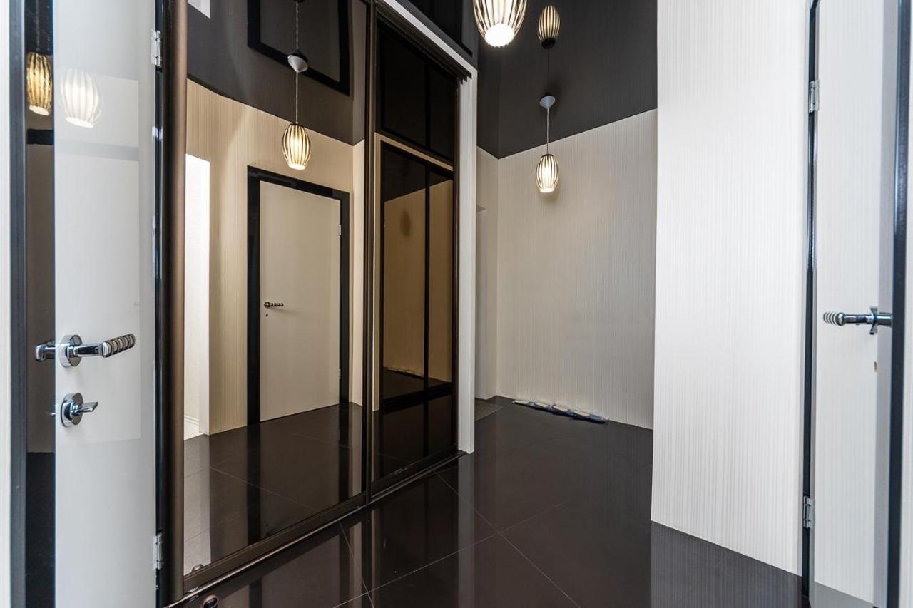Fashionable Panoramic Apartments Dnieper. Obolon 基輔 外观 照片