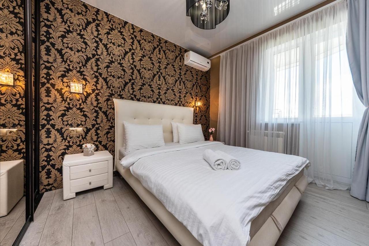 Fashionable Panoramic Apartments Dnieper. Obolon 基輔 外观 照片
