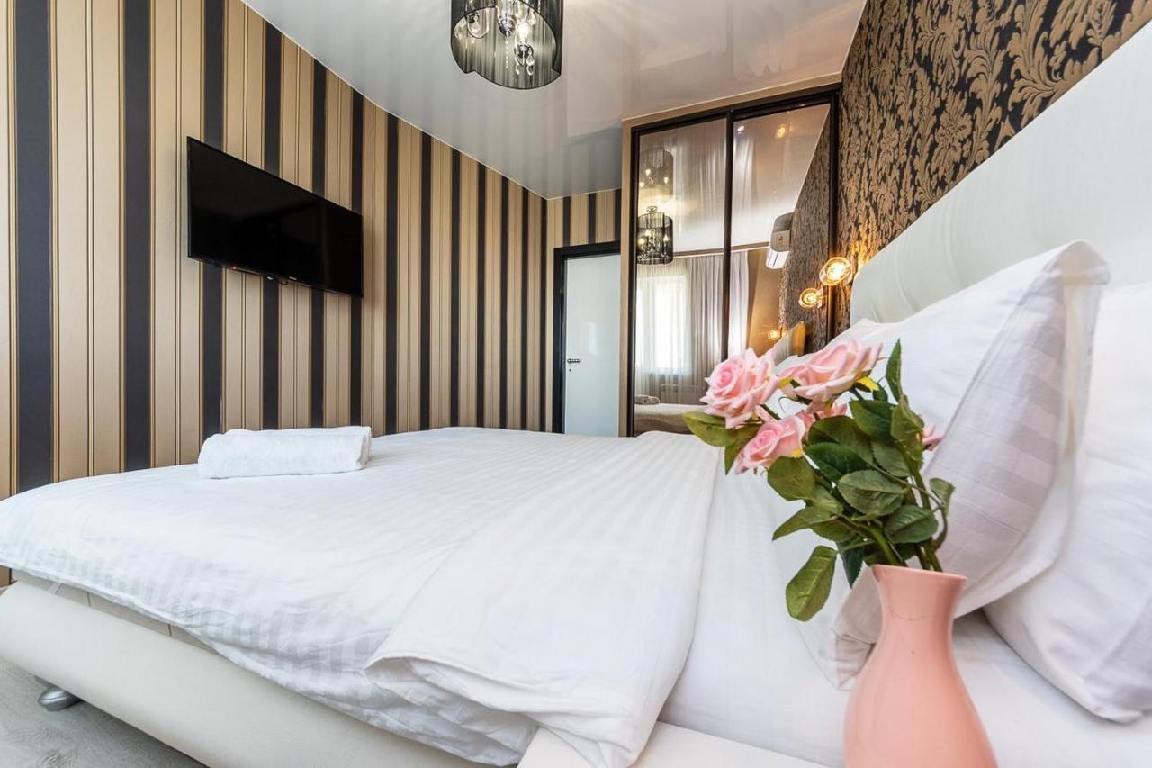 Fashionable Panoramic Apartments Dnieper. Obolon 基輔 外观 照片