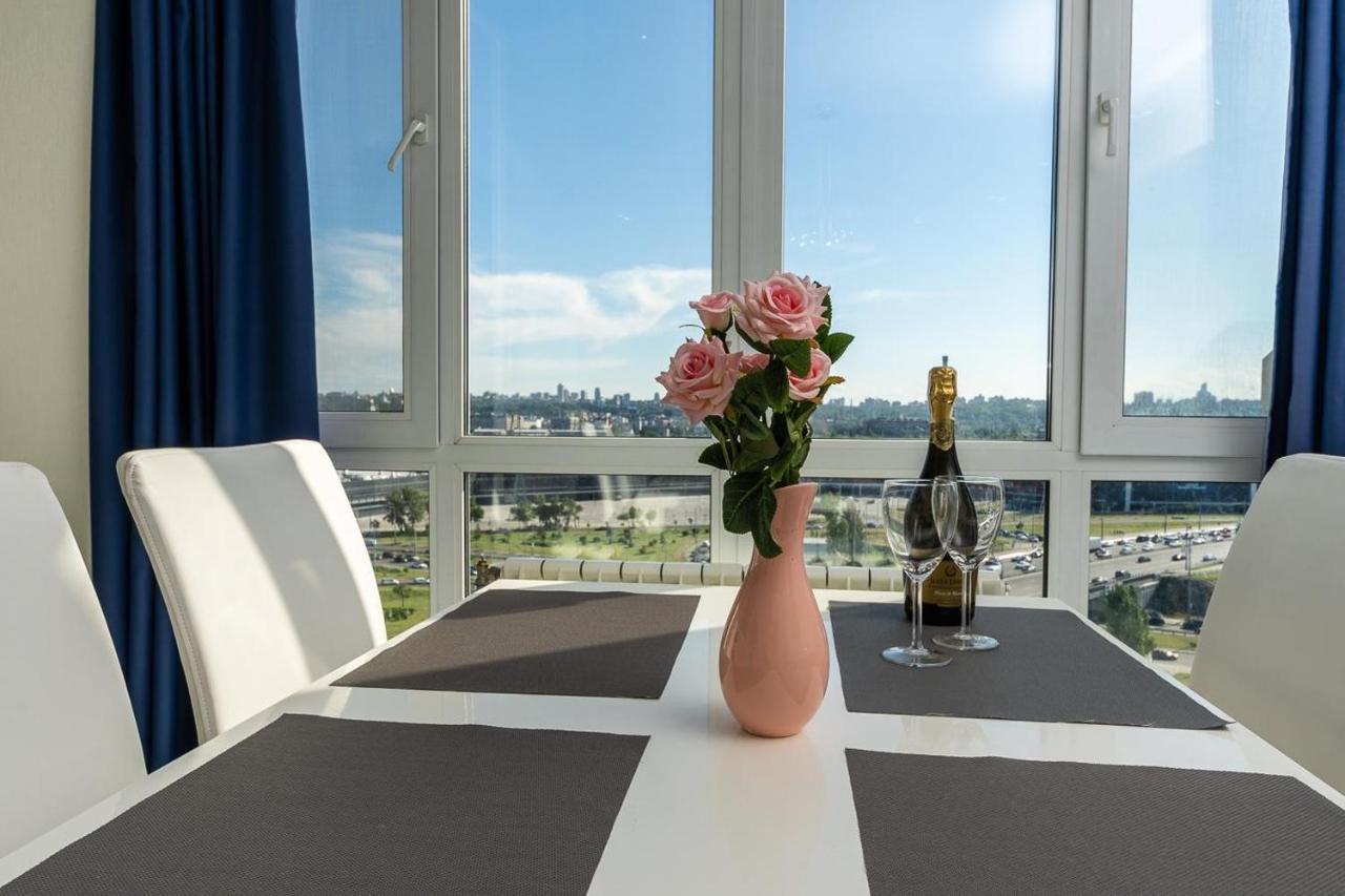 Fashionable Panoramic Apartments Dnieper. Obolon 基輔 外观 照片